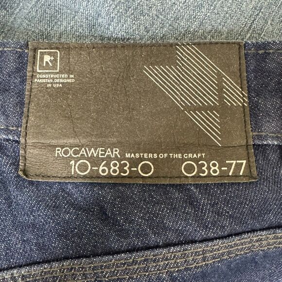 Roca Wear Jeans Mens 40*32 Dark Wash Regular Fit Logo Y2K Hip Hop - Picture 12 of 12